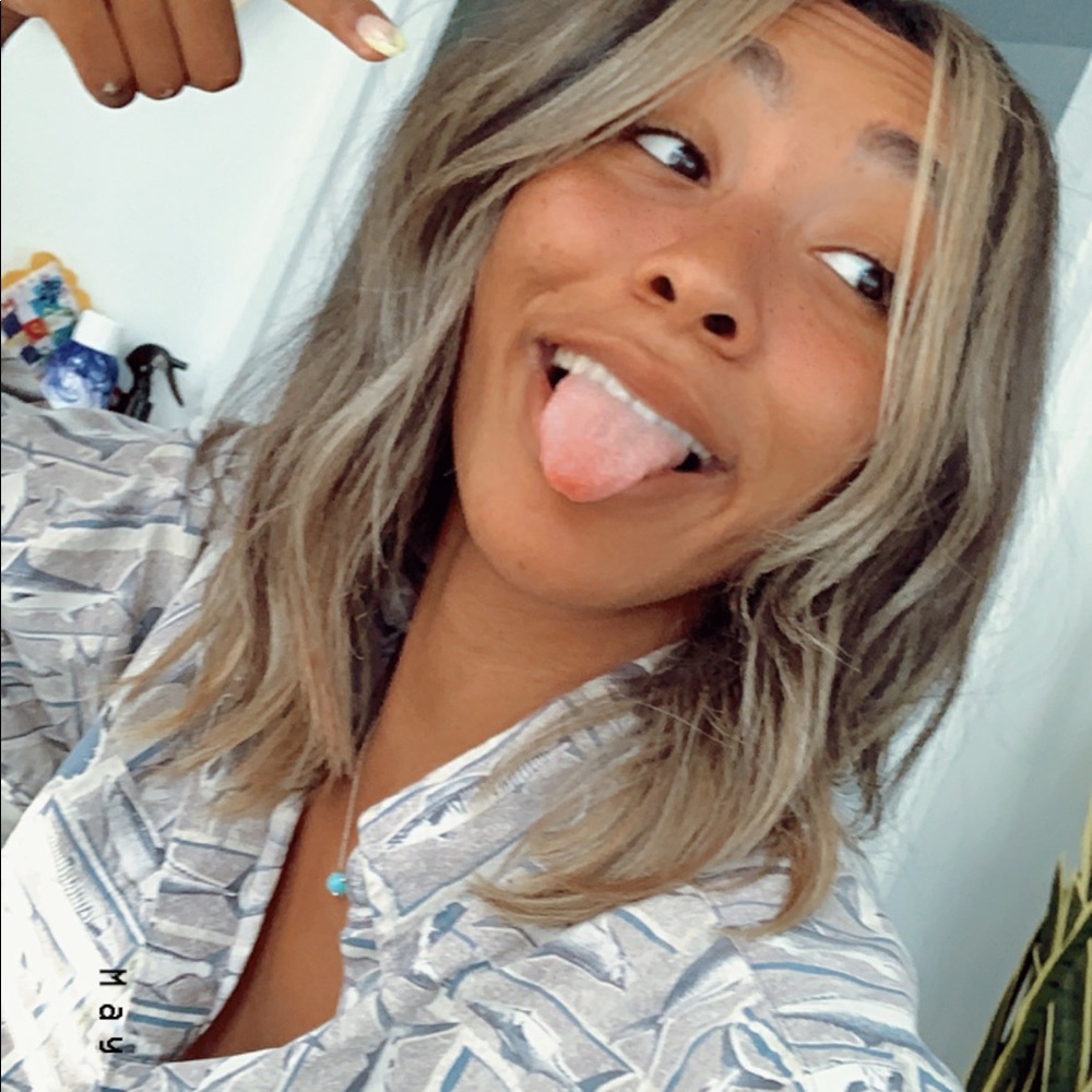 Meet your Posher, Gemmika